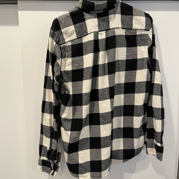 Men’s black and white Gap flannel, size Medium - Picture 2 of 2